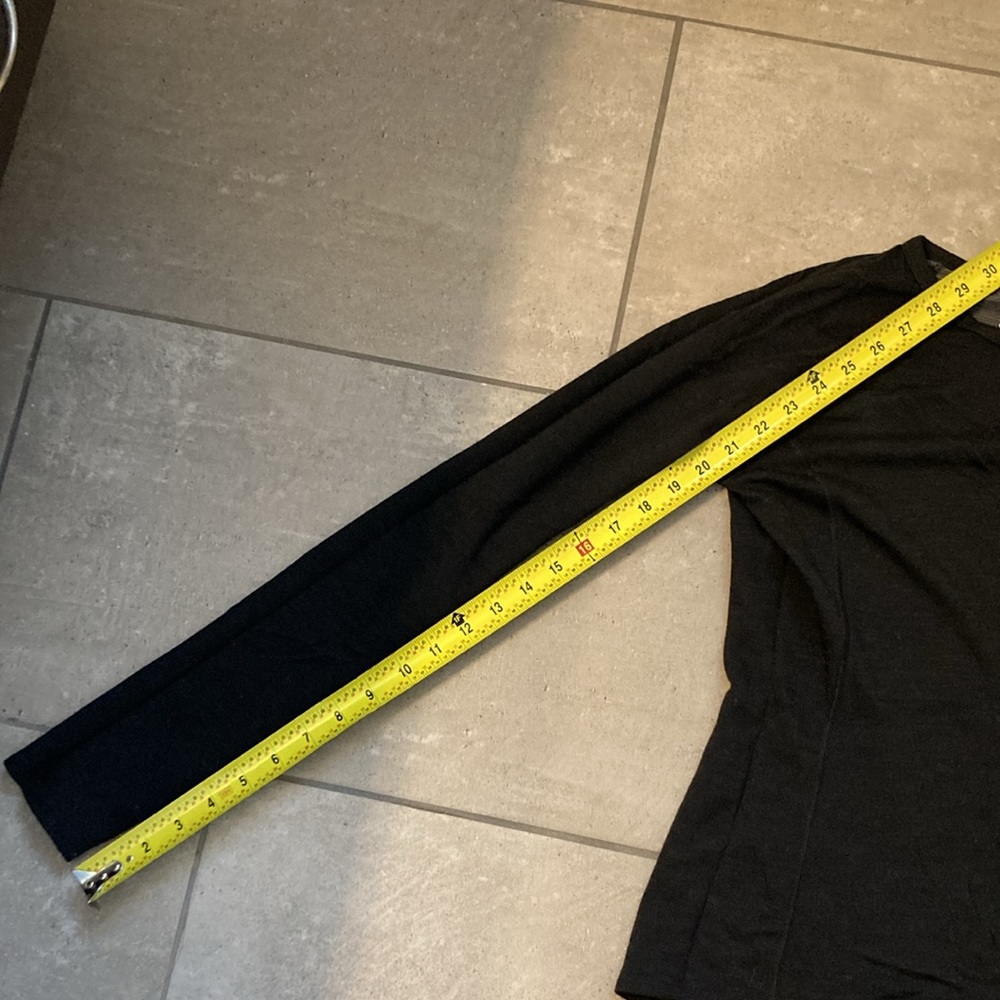 TNF base layer - Picture 5 of 14